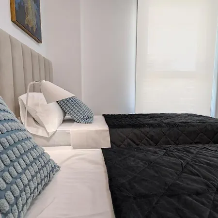 Aster Sweet Apartment